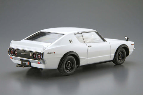 A Aoshima 1/24 Skyline 2000 GT-R priced at $35.75 available from Echelon Hobbies