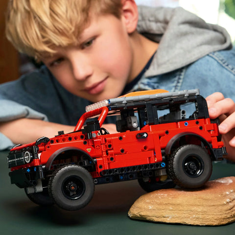 Lego Technic Ford Bronco® SUV