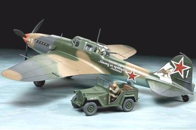 Tamiya 1/48 Ilyushin Il-2 Shturmovik & Gaz-67B Set